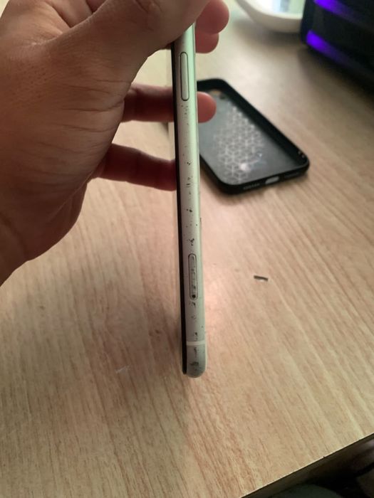 iphone XR в хорошем состоянии