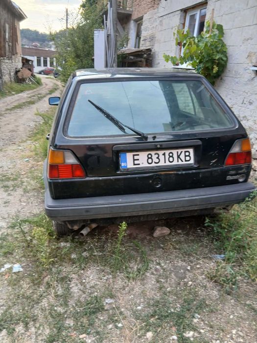 Голф 2  работи само на газ 1988
