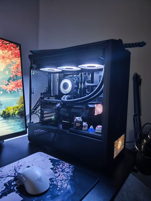 Мощен геймърски компютър 7800x3d/32gb ram/9070xt