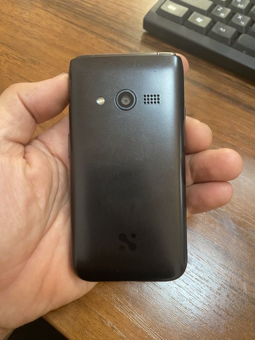 MIVE sensor buklanadigan telefon