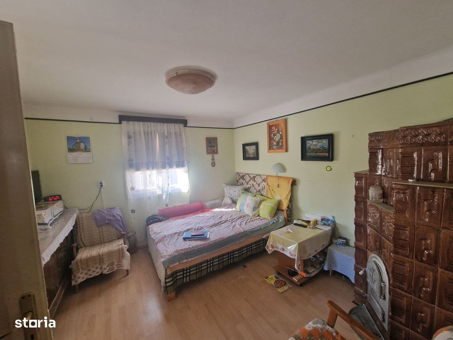 Casa +garaj+ teren 500 mp Comarnic