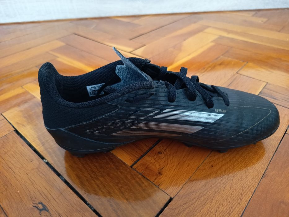 Adidas  F50 League  черни със златен кант