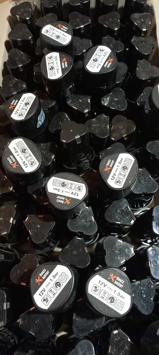 Литево Йонни батерии 12 волта 1.5 ампера