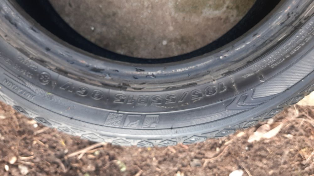 Vănd cauciucuri auto 185 55 15 M-S