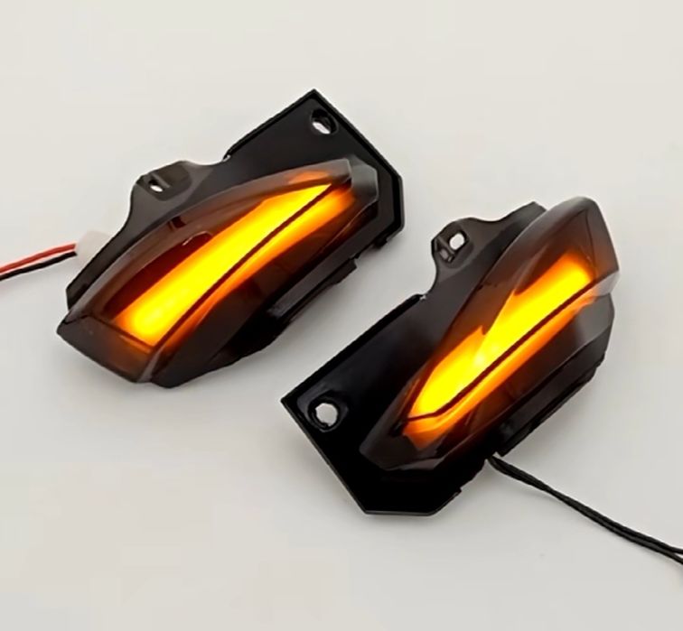 Динамични LED мигачи за огледала за Toyota Corolla Yaris Sienta