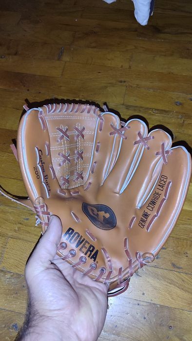 Mănușă minge și bătă Baseball