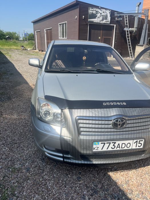 Продам Тойота Авенсис