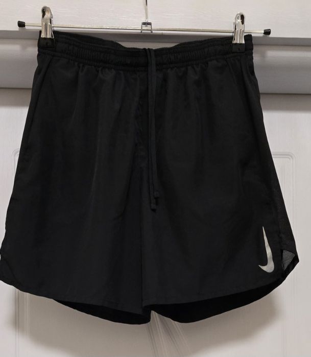 Мъжки оригинални шорти със клин.  Като нови. Nike Challenger DRI FIT.