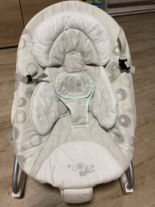 Balansoar cu vibratii pentru colici