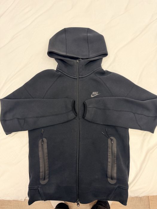 Nike tech fleece black