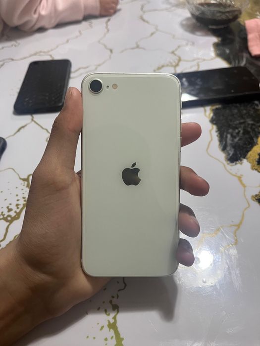 iPhone SE 2 2020, 64GB