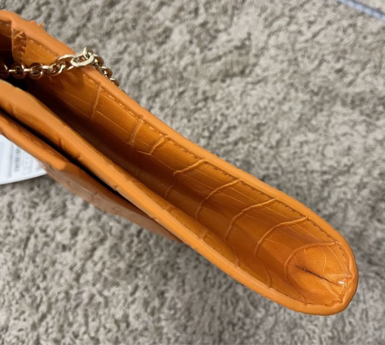 Geanta portocalie zara tip plic cu lant metalic auriu Noua cu eticheta