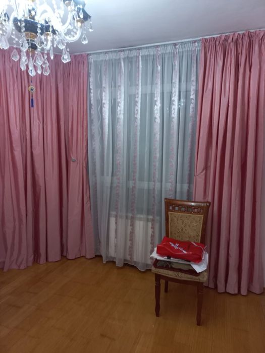 Шторы б/у, в разные комнаты