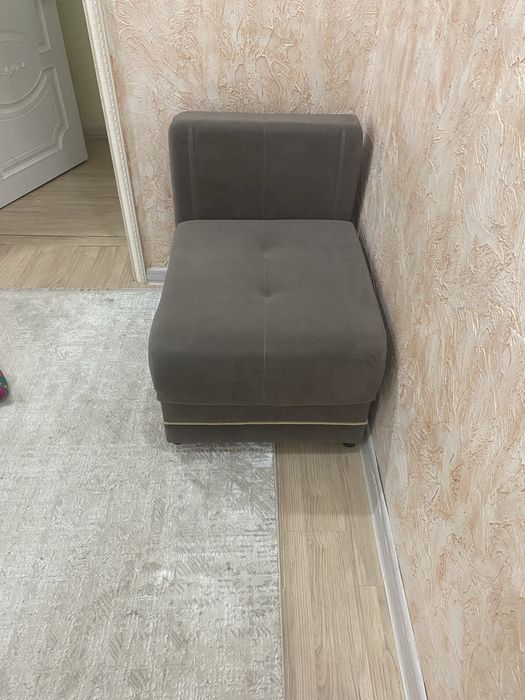 Диван и кресло срочно