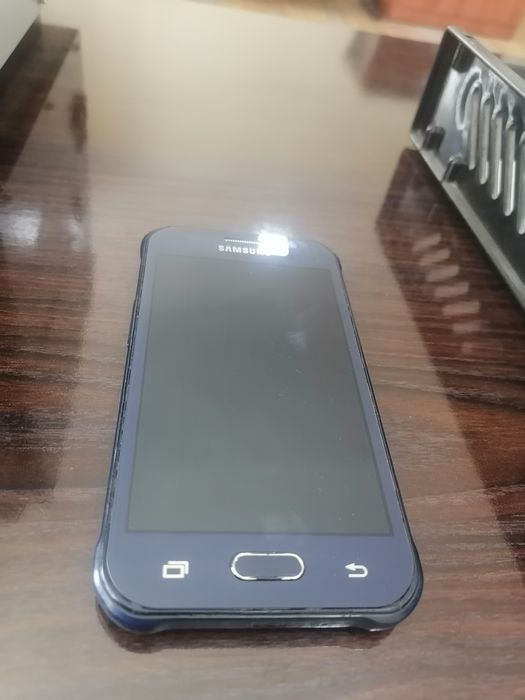 Samsung Galaxy j1 ace