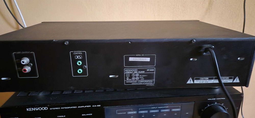 CD player  KENWOOD DP3020