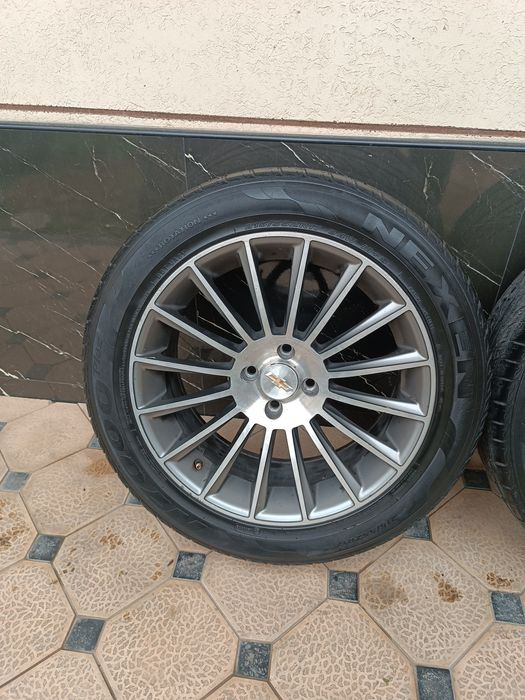 Mers Diska Balon 215 55 R17 Holati Yaxshi Ayibi Yoq