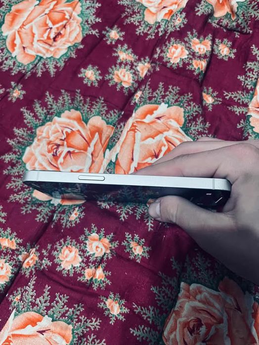 Iphone13 нет гаранти