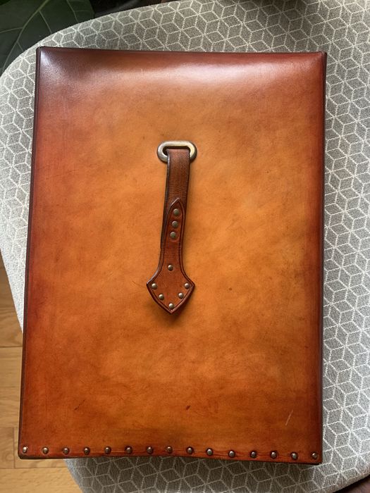 Кожен Калъф за лаптоп/ ipad.