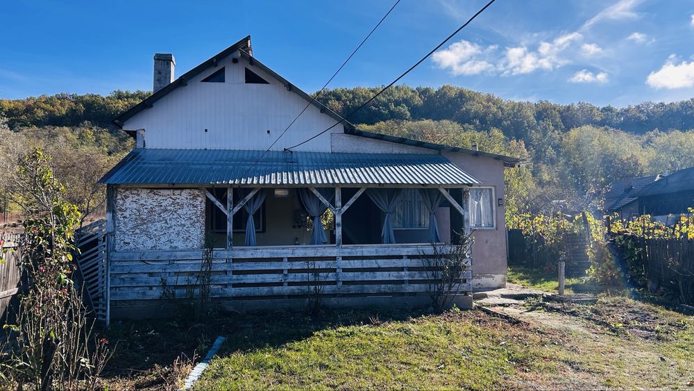 Casa de locuit imediat  complet utilata Samburesti Olt + 2800 mp teren si livada