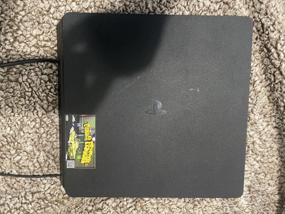 PlayStation 4 Slim 1TB + 2 Manete + Call of Duty