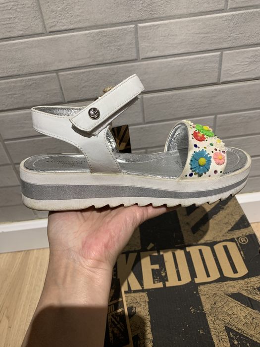 Сандалии для девочек KEDDO 35 размер