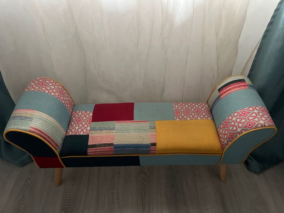 Banchetă multicoloră design inedit