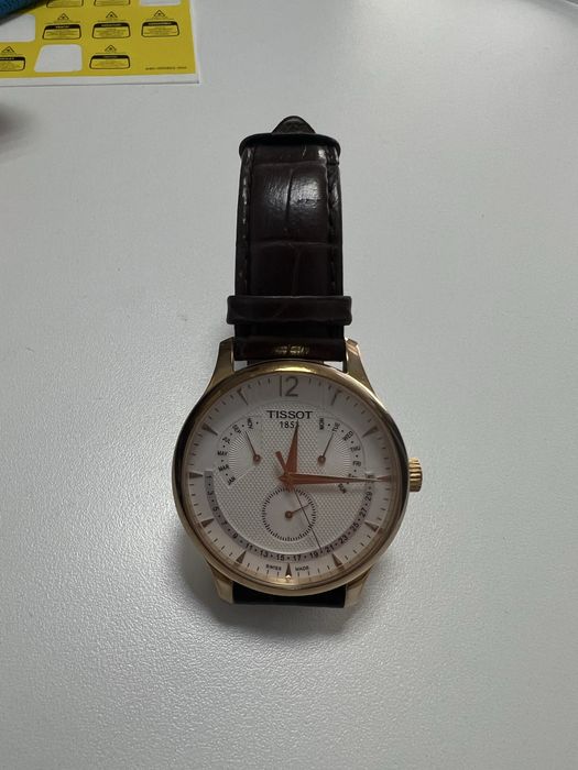 Продам оригинальные часы TISSOT 1853 Tradition