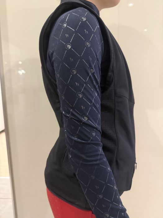 Vand Vesta FreeJump Airbag Technology marimea S copil,folosita 10 luni