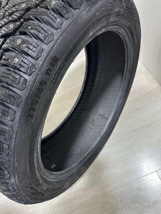 Автошины:резина :225/45/18