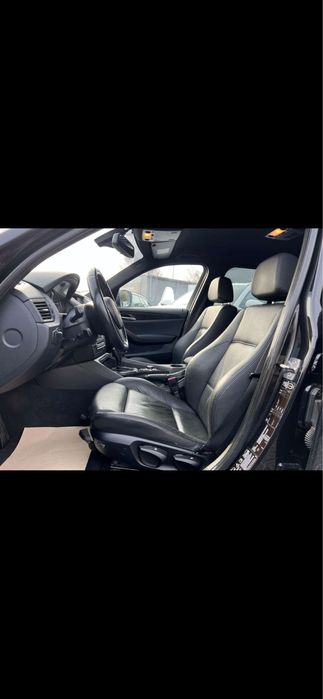 Autoturism Bmw X1.      .