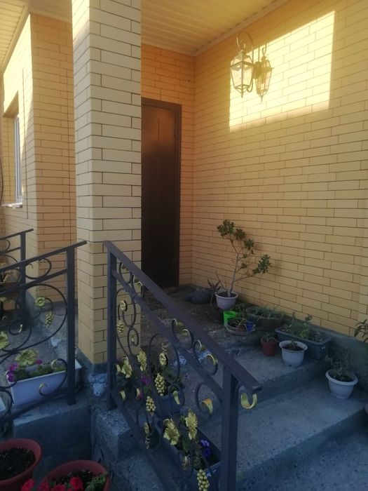 Продается двухэтажный дом