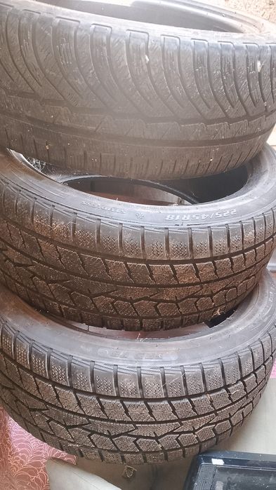 Продам зимние шины