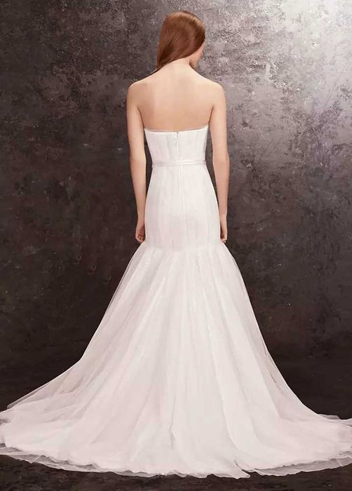 Продам свое свадебное платье Vera Wong оригинал из сша