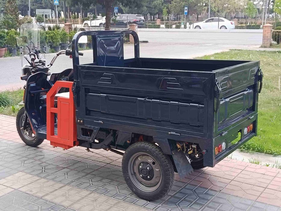 3 g‘ildirakli elektro yuk mototsikli (Muravey)
3 g‘il