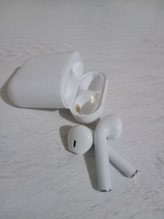 Airpods quloqchinlari