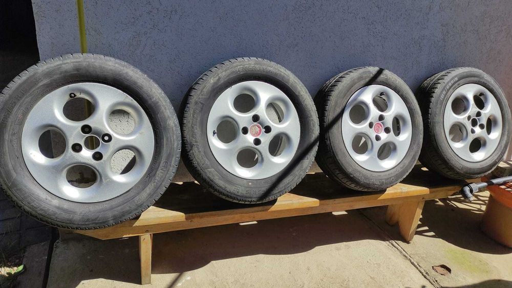 Set Jante aliaj 6J x 15H2 - 49,5 Original Italy, Roți R 15 complete