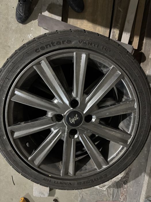 Продам комплект на ваз R16