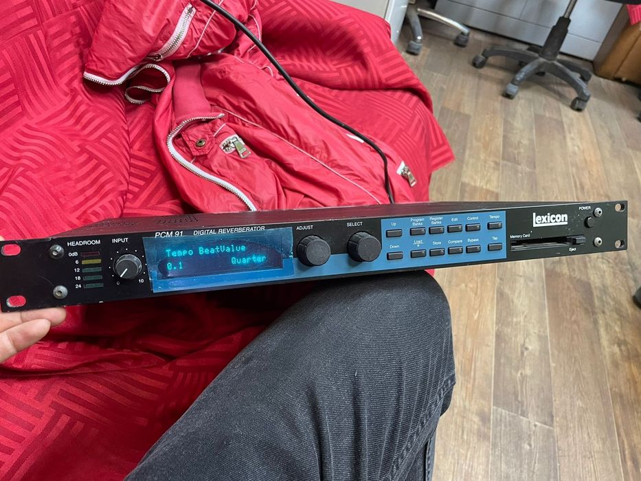Продам студийную обработку Lexicon PCM 91