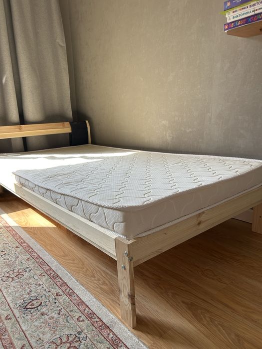 Деревянная кровать икея