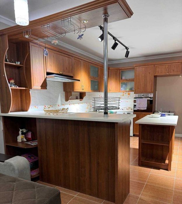 Продаётся просторный двухэтажный дом в экологически чистом районе