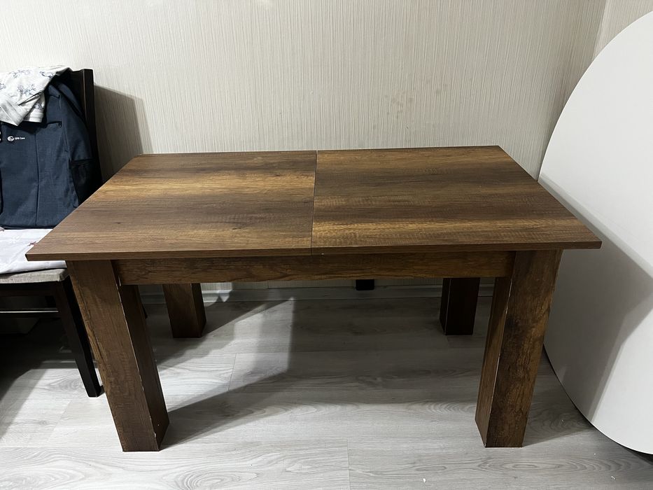 Холна маса разтегателна