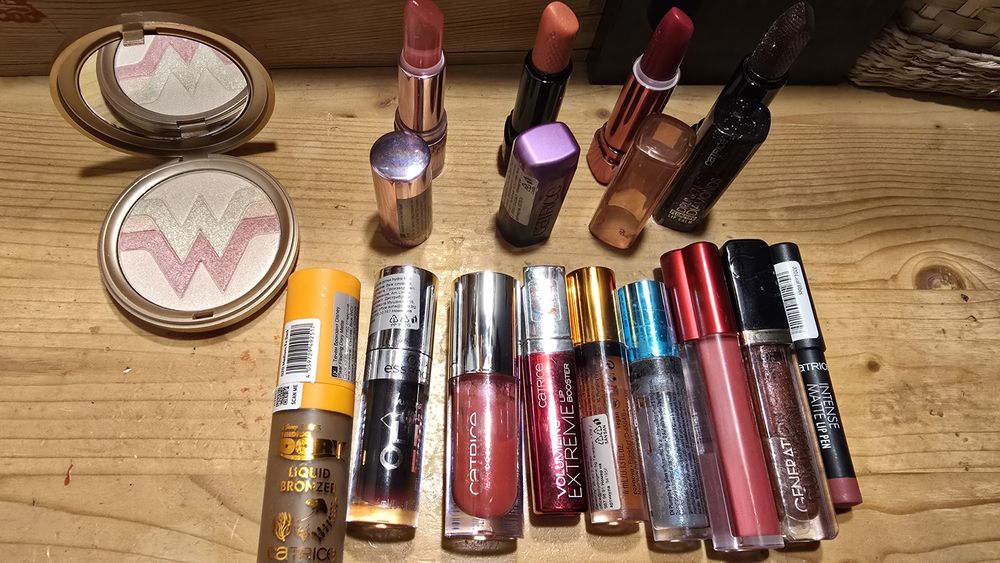 Сет козметика CATRICE