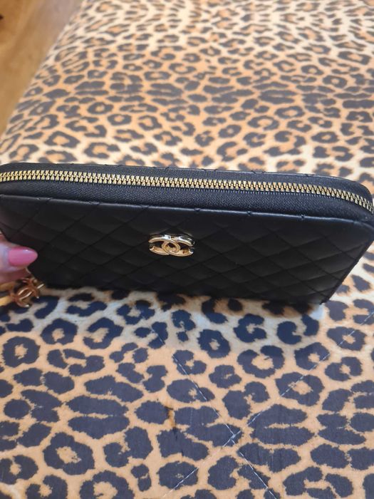 Дамски портфейл нов