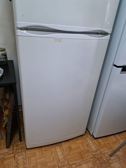 Продам холодильник Атлант