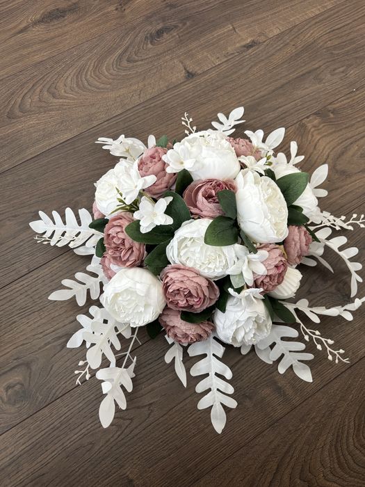 Сватбена украса за кола