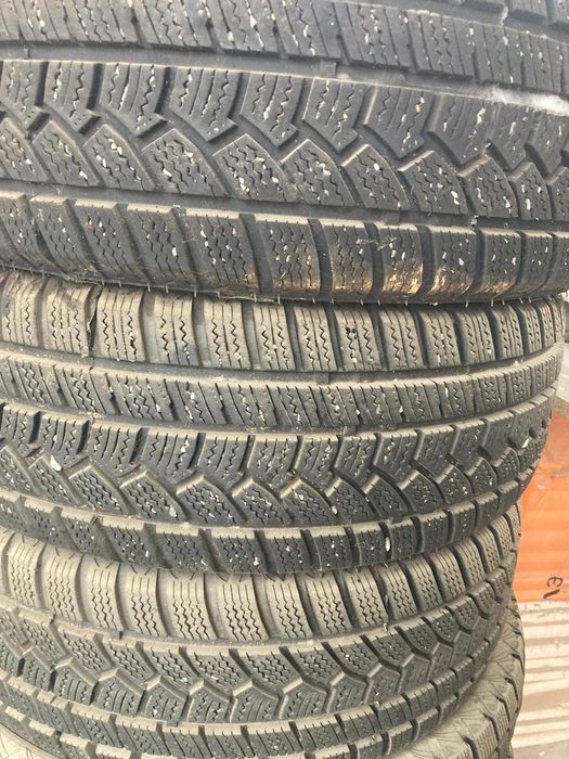 Продам зимние автошины б/у радиус 17