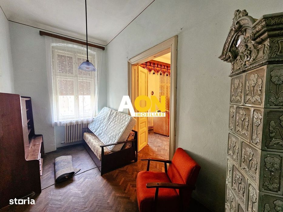 Casa 5 camere, 2 bai, 490 mp teren, Centru, pretabila pentru birouri