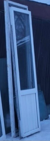 Продам пластиковые дверь