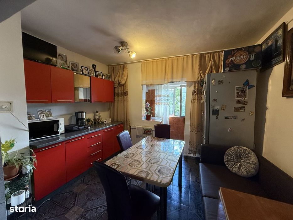 Apartament cu 2 camere, decomandat, 50 mp utili, etaj 3 - Soarelui — fotografia 3